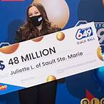 can a us citizen win the canadian lottery